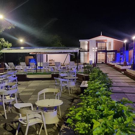 Nostravila Lonavala Exterior foto