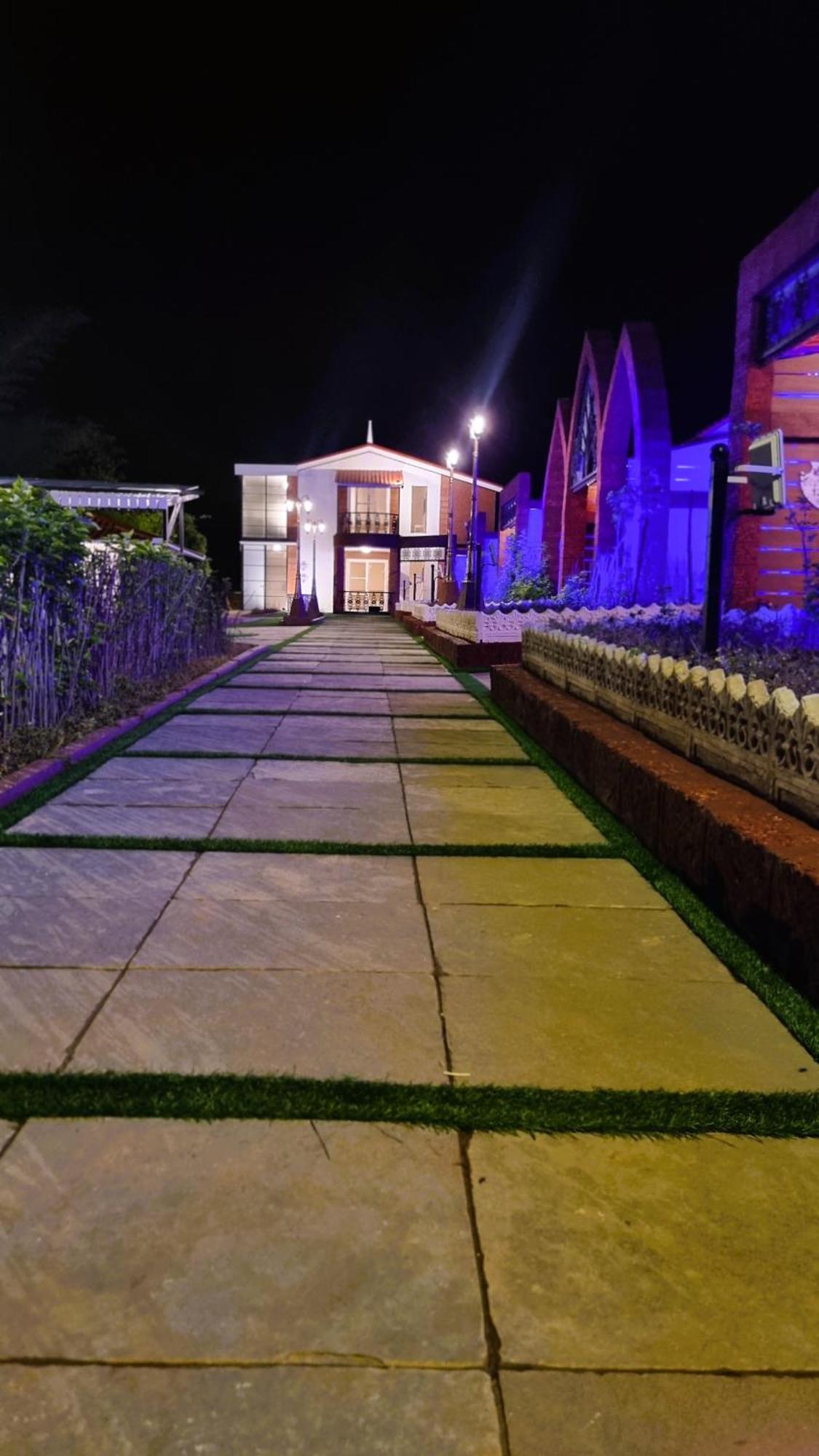 Nostravila Lonavala Exterior foto