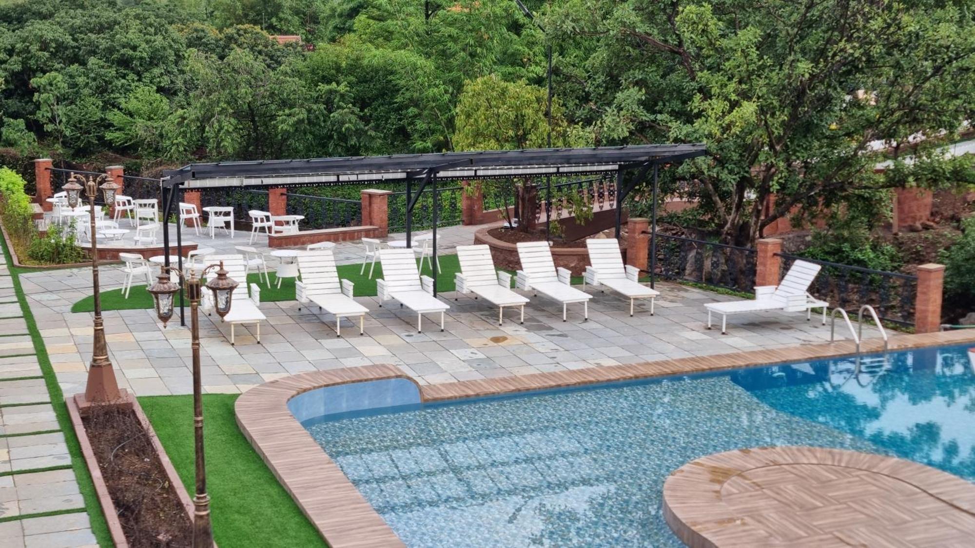 Nostravila Lonavala Exterior foto