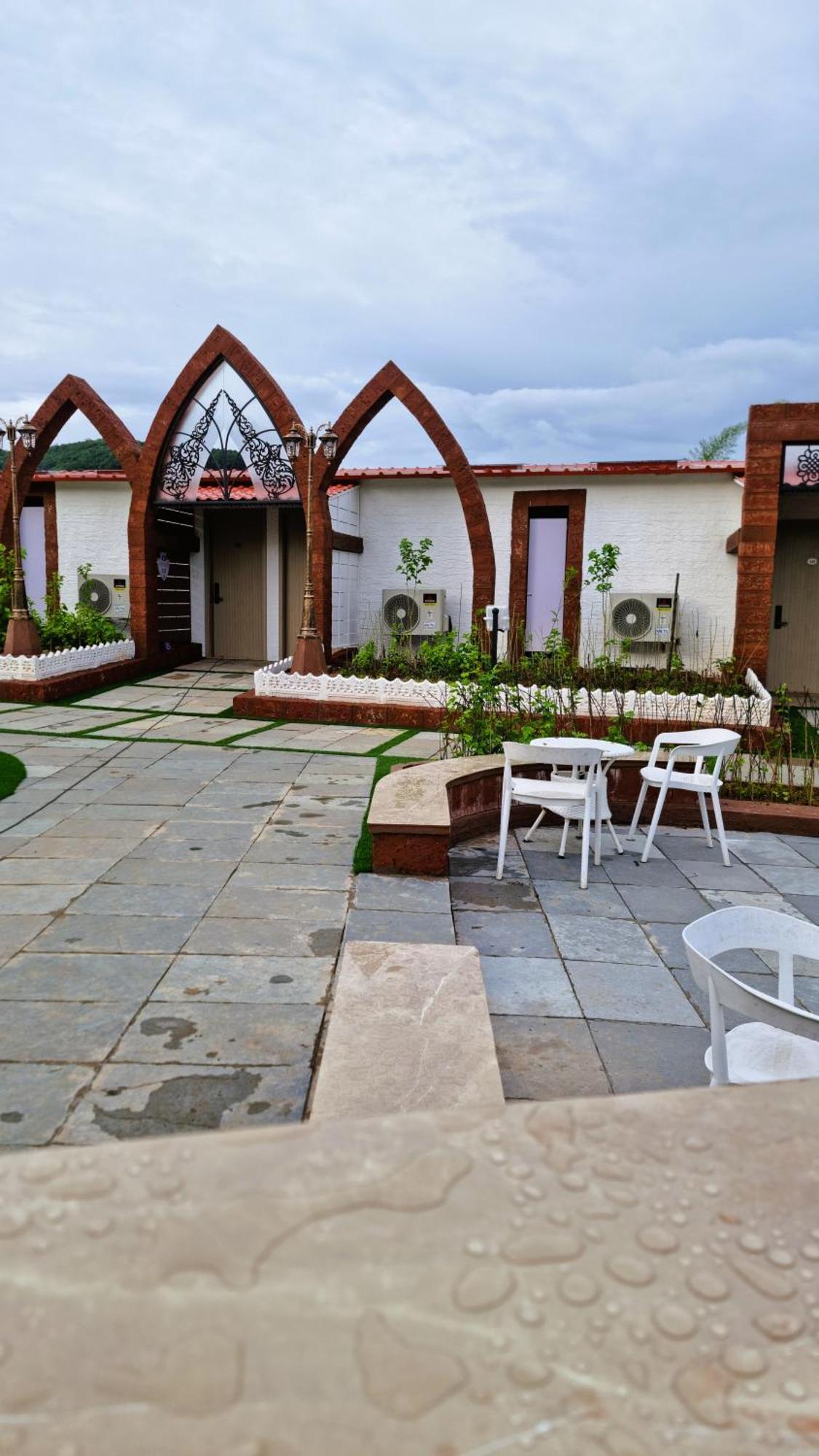 Nostravila Lonavala Exterior foto