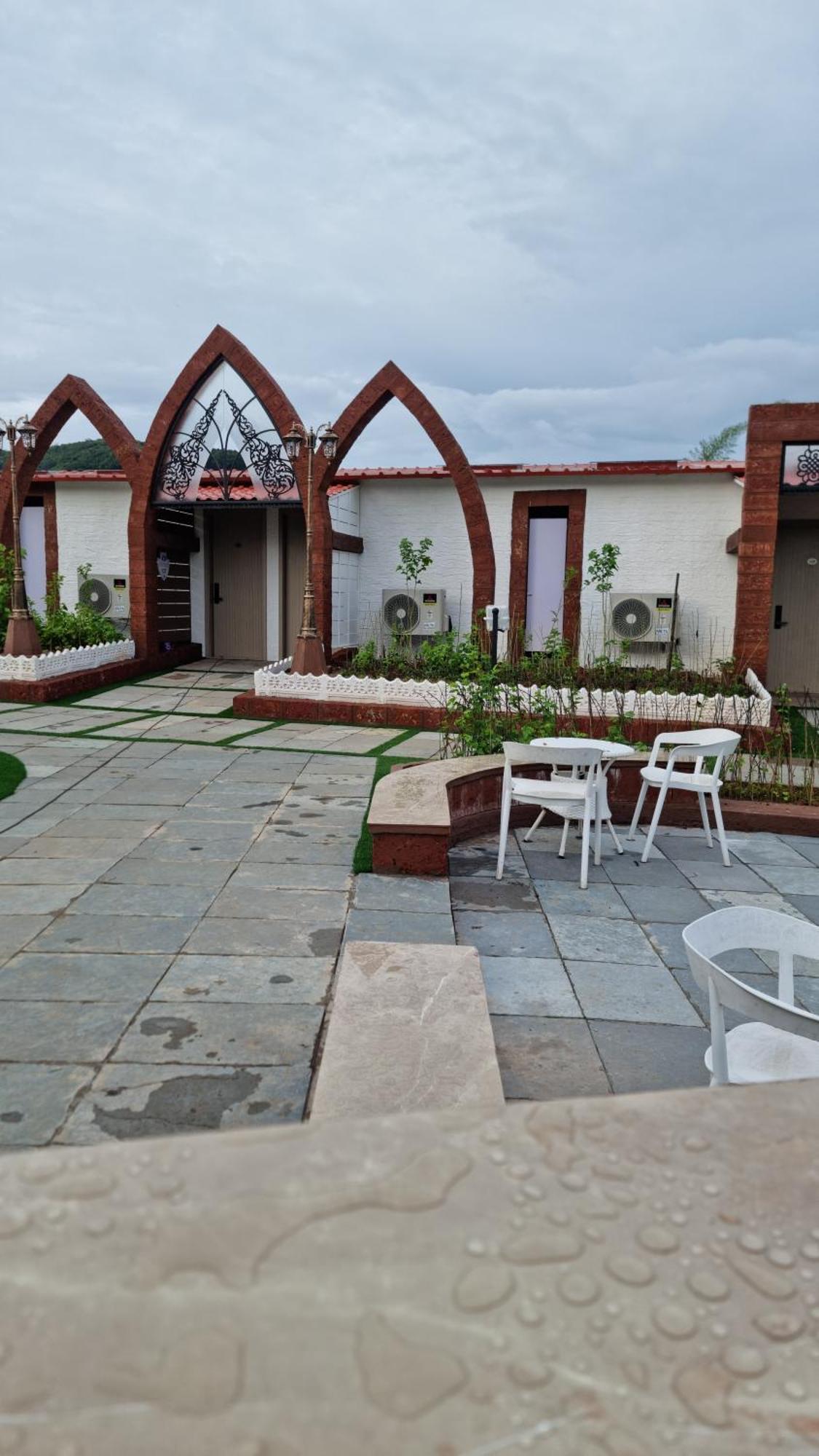 Nostravila Lonavala Exterior foto